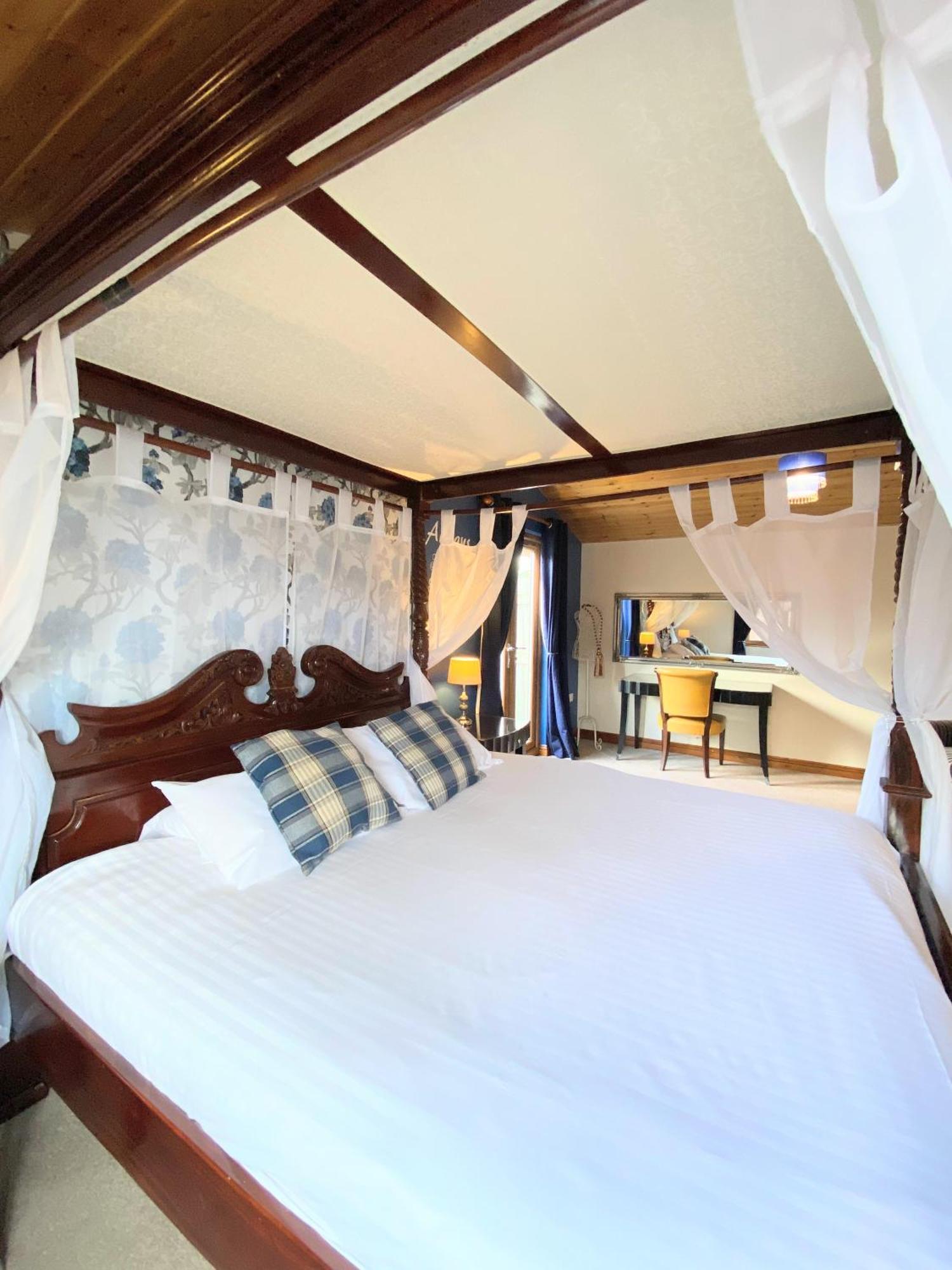 Lomond 5 With Private Hot Tub - Fife - Loch Leven - Lomond Hills - Pet Friendly Villa Kelty Buitenkant foto
